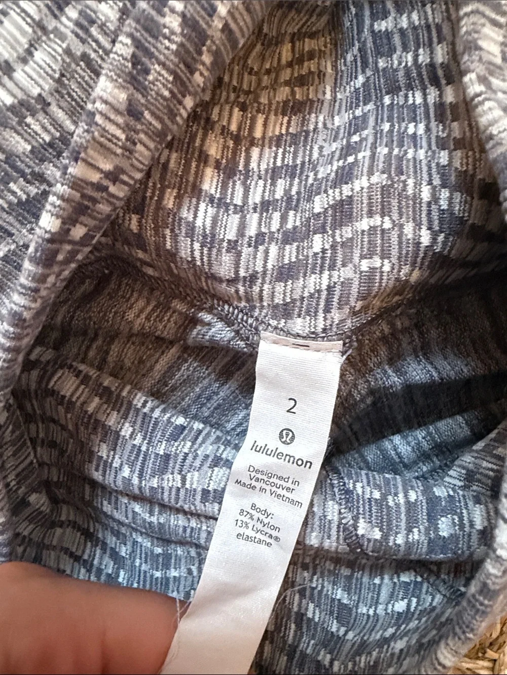lululemon High-Rise Grey Patterned Leggings for Women Size 2
